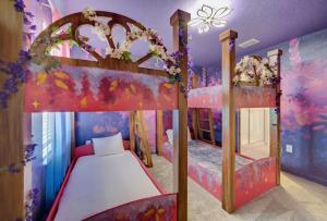 Super 8BR Resort Pool Vacation Home Near Disney