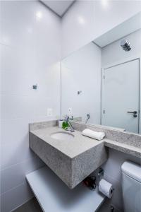 Loft confortável a 750m da praia de Canas TPS312