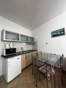 Lower Central Beach Apartment Baška Voda