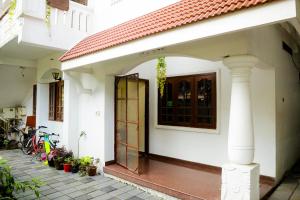 GOOD KARMA INN Apartment