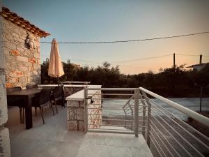 Roza Stone House