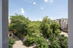 Komfortowy Apartament Blisko Rzeki we Wrocławiu z Biurkiem i Wanną by Noclegi Renters