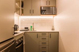 Metro to Fun 1BR near Bellavista & Hospital