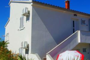 Apartments Inka & Ana by the sea
