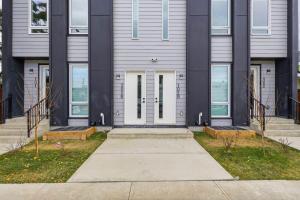 Quiet & Comfortable Stay Minutes from Downtown