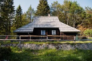 Koča Sedmica - Chalet Seven
