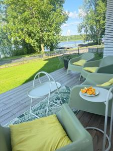 Riverside Apartment with Sauna & Terrace
