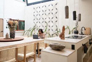 Casa Escorpión Oaxaca · · Handmade in Oaxaca · AC · Patio · Rooftop ·