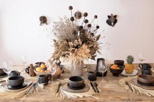 Casa Uh Mook, Rooted design, sacred stay