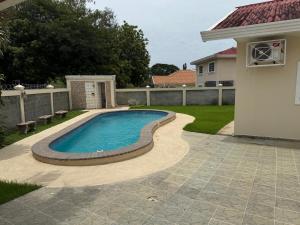 Casa Completa con Piscina La Villa
