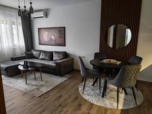 KM Lux & SPA