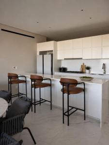3Bdrm Luxury Condo at Cora I Pool & Jacuzzi I GYM