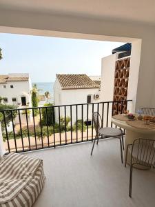 Modern Seaview Townhouse at Doña Lola - Steps to Beach