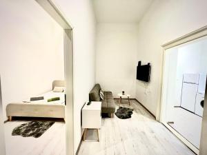 A57 Apartment Downtown- 1 BR-AC