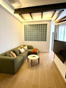 Santa Monica Boutique Apartments