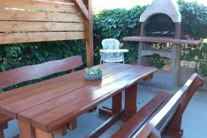Seaside holiday house Vinisce, Trogir - 12066