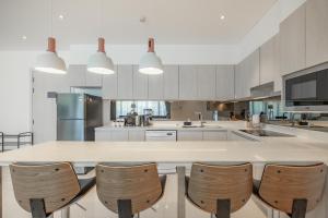 Cassia 3BR Sea View apt by NLA