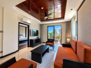 Sabah Beach Villas & Suites