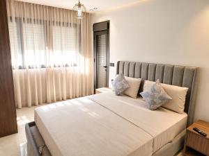 Stylish Appartement a Tanja Balia - deux pas de la Corniche et la gare TGV de TANGER