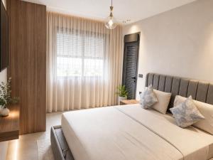 Stylish Appartement a Tanja Balia - deux pas de la Corniche et la gare TGV de TANGER