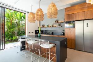 Luxury Tropical Escape 4BR Villa in Umalas w Pool