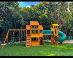 Selva Escondida ll Resort Style living