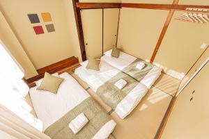 1-minute walk to Keikyu Zasshiki StationQuiet residential neighborhoodRight next to a large shopping arcade14-minute direct access to Haneda Airport