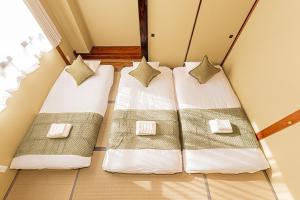 1-minute walk to Keikyu Zasshiki StationQuiet residential neighborhoodRight next to a large shopping arcade14-minute direct access to Haneda Airport