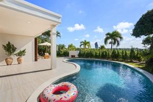 Stunning villa for a large company holiday