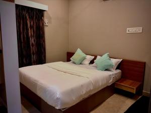 Amit Homestays