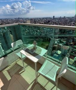 Relaxing Makati Stay The Beacon Balcony