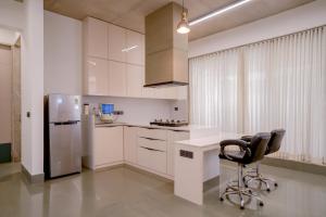 Private weekend home with Pool near Ahmedabad