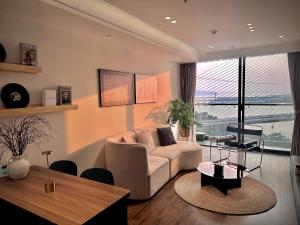 Apartment on 20th & 31st floor, Bai Chay Bridge & Ha Long Bay view