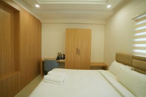 YVK GRAND INN Kuaktpally
