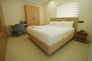 YVK GRAND INN Kuaktpally