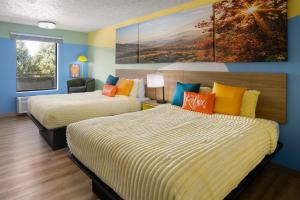 Days Inn By Wyndham Pigeon Forge South