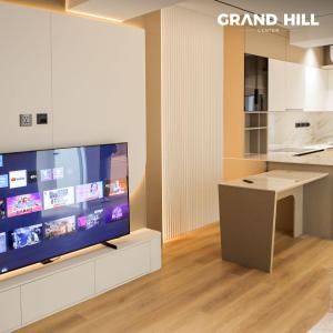 Grand Hill Center