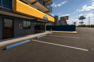 Days Inn by Wyndham El Paso I-10 East
