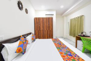 FabHotel Latitude