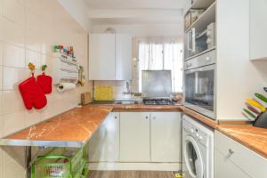 Fantastic 1-bedroom With Sea View