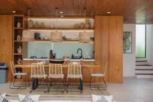 Tukad Hut 5 by Betterplace