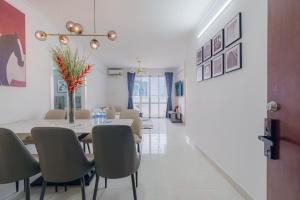 Luxury 4 bedroom townhouse in the city centre