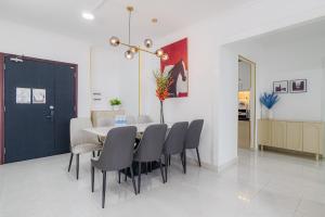 Luxury 4 bedroom townhouse in the city centre
