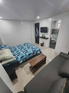 Avana Hills Tagaytay Manor London Suites