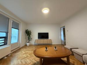 Sunny Side Apartments