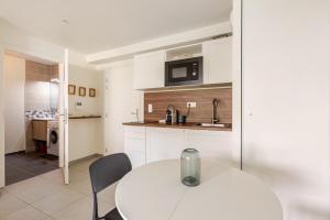 Cozy studio with private garden 500m from the center