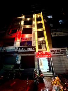 hotel evergreen