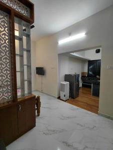 AGM Private Modern Non-AC Studio suite with Kitchen & Bath