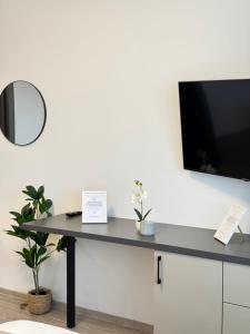 COZY Q Residence - Modern Studios at Palas Mall