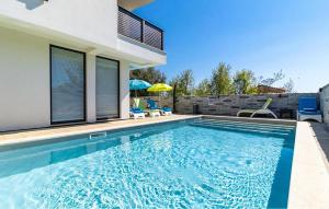 Cozy Apartment In Medulin With Swimming Pool